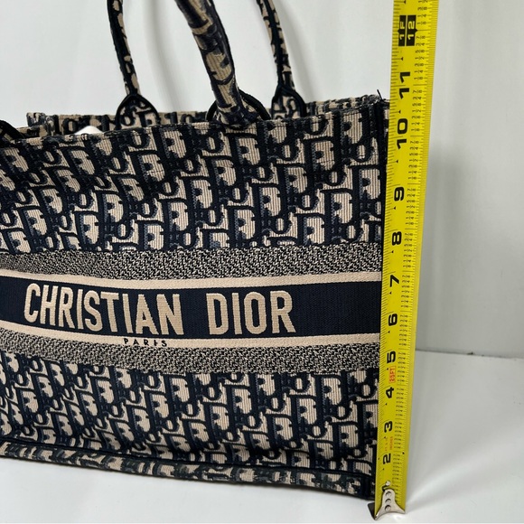 Dior Womens Medium Dior Book Tote Bag Oblique Motif Cotton Ercu/Blue Pre-Owned - Picture 12 of 15